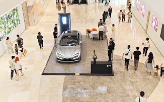 仰望汽车  X  武汉万象城  