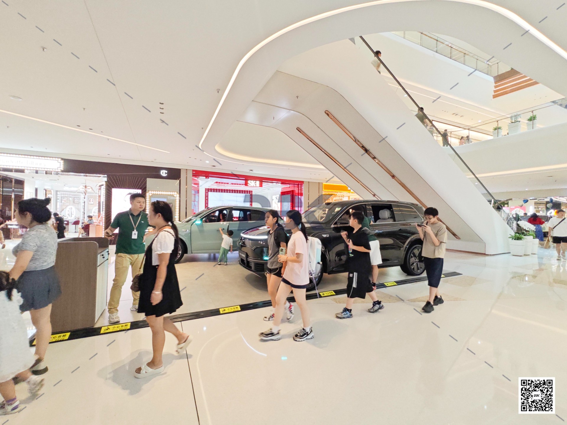 1751860446520512.jpg 1751860446520512.jpg