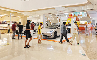 智己汽车  X  武汉大悦城  