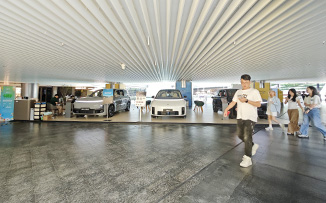 理想汽车  X  深圳万象前海