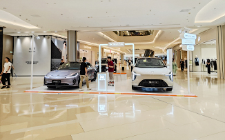 智己汽车  X  龙湖成都滨江天街  