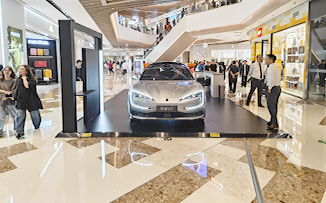 仰望汽车  X  成都万象城  